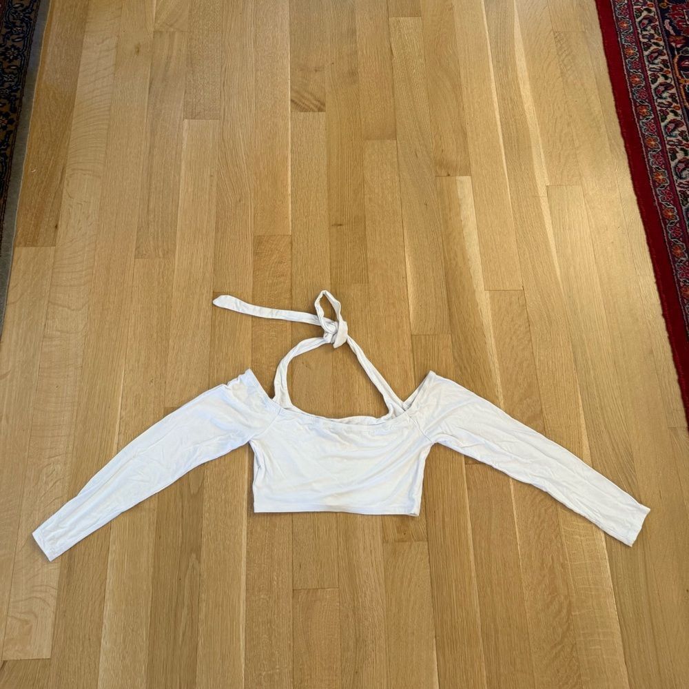 SHEIN White Off-Shoulder Crop Top - Picture 4 of 4